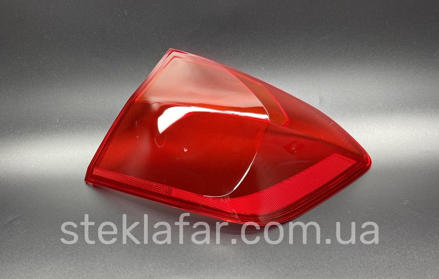 Стекло заднего фонаря BMW F30/F31 (2011-2016) внешний
