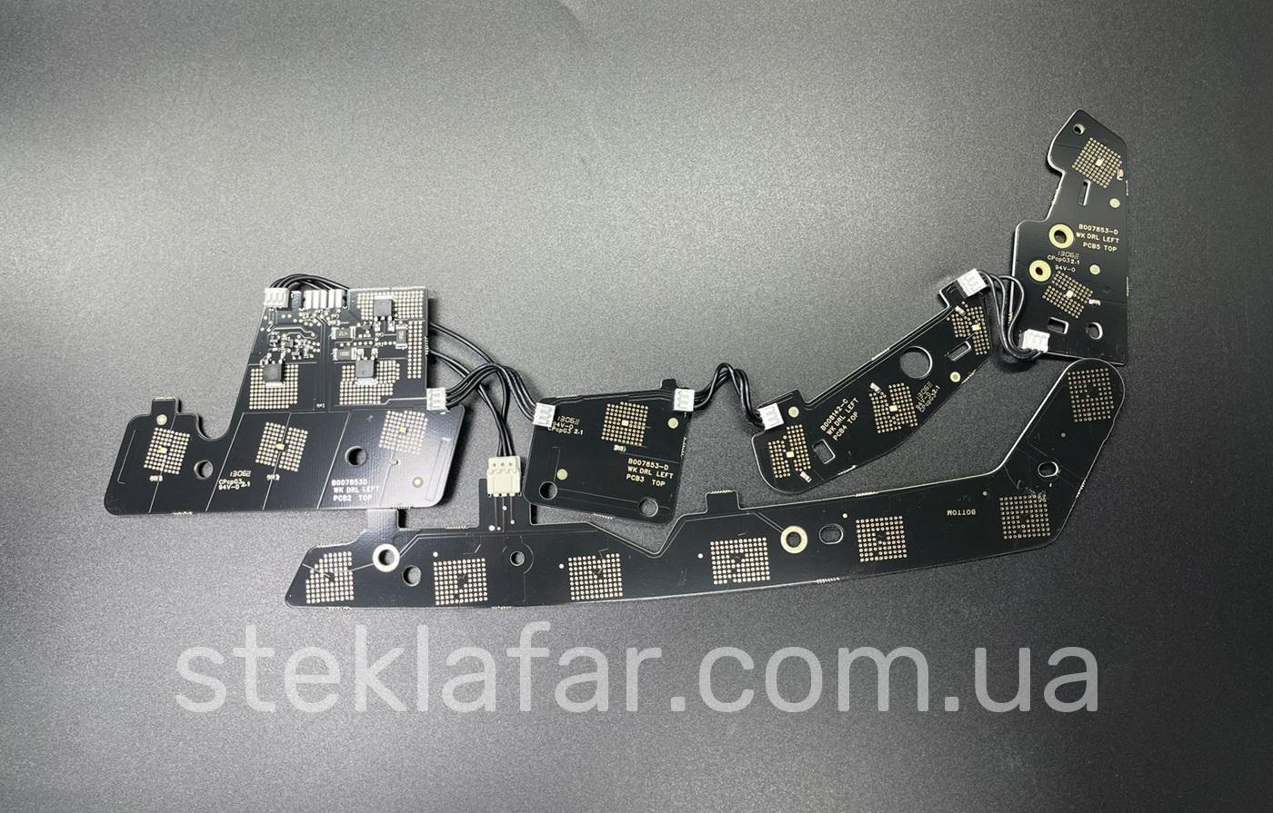 Плата с диодами ДХО фары Jeep Grand Cherokee WK2 (2013-2021)