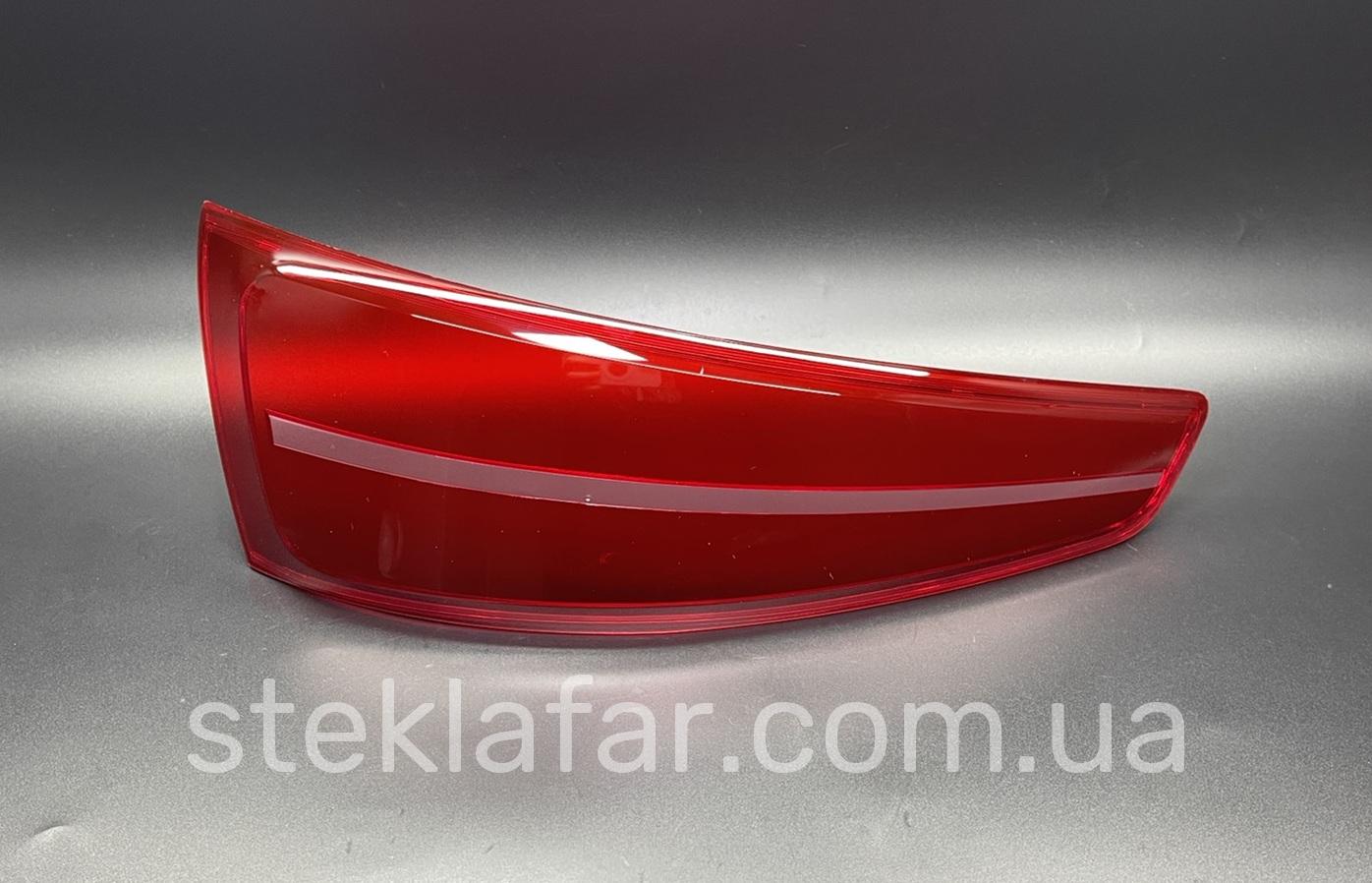 Стекло заднего фонаря Audi Q3 (2015-2019)