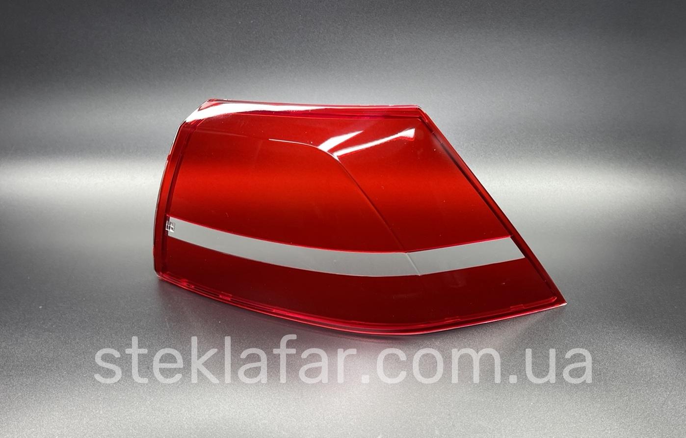 Стекло на задний фонарь Volkswagen Golf 7 (2013-2017)