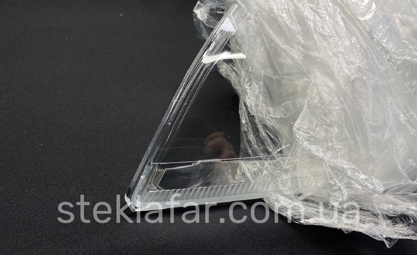 Уцінка! Стекло фари Skoda Octavia A5 (2008-2013)