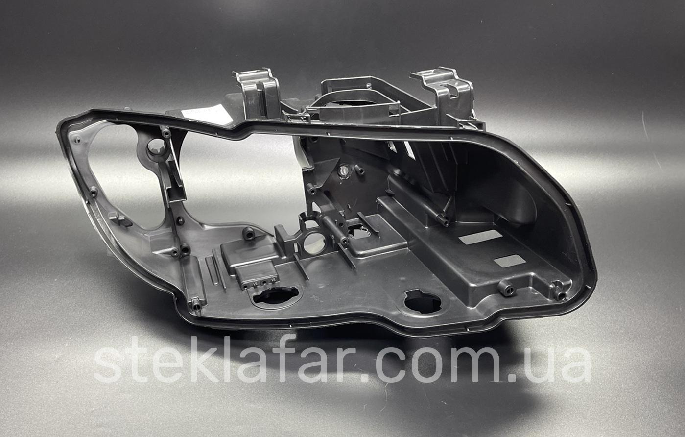 Корпус до фари BMW E93 E92 (2010-2013)