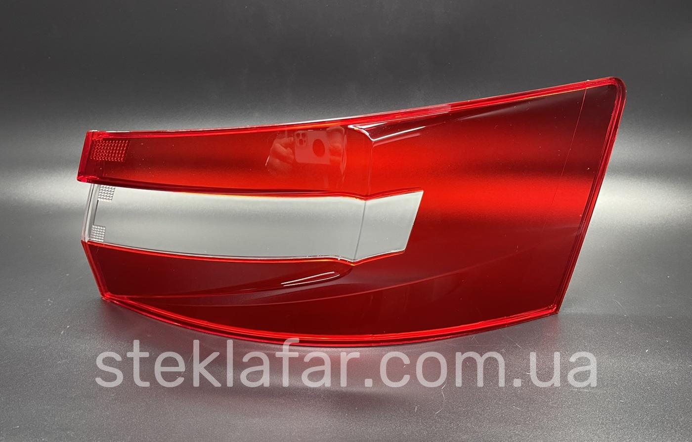 Стекло заднего фонаря Skoda Superb 3 (2015-2018) внешний