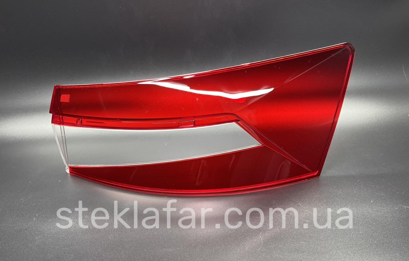 Стекло заднего фонаря Skoda Superb 3 (2019-2023) внешний