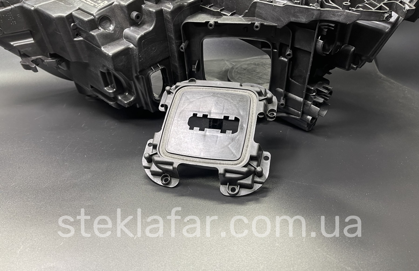 Задняя крышка корпуса фары Audi A6 C7 (2014-2018) LED большая L/R