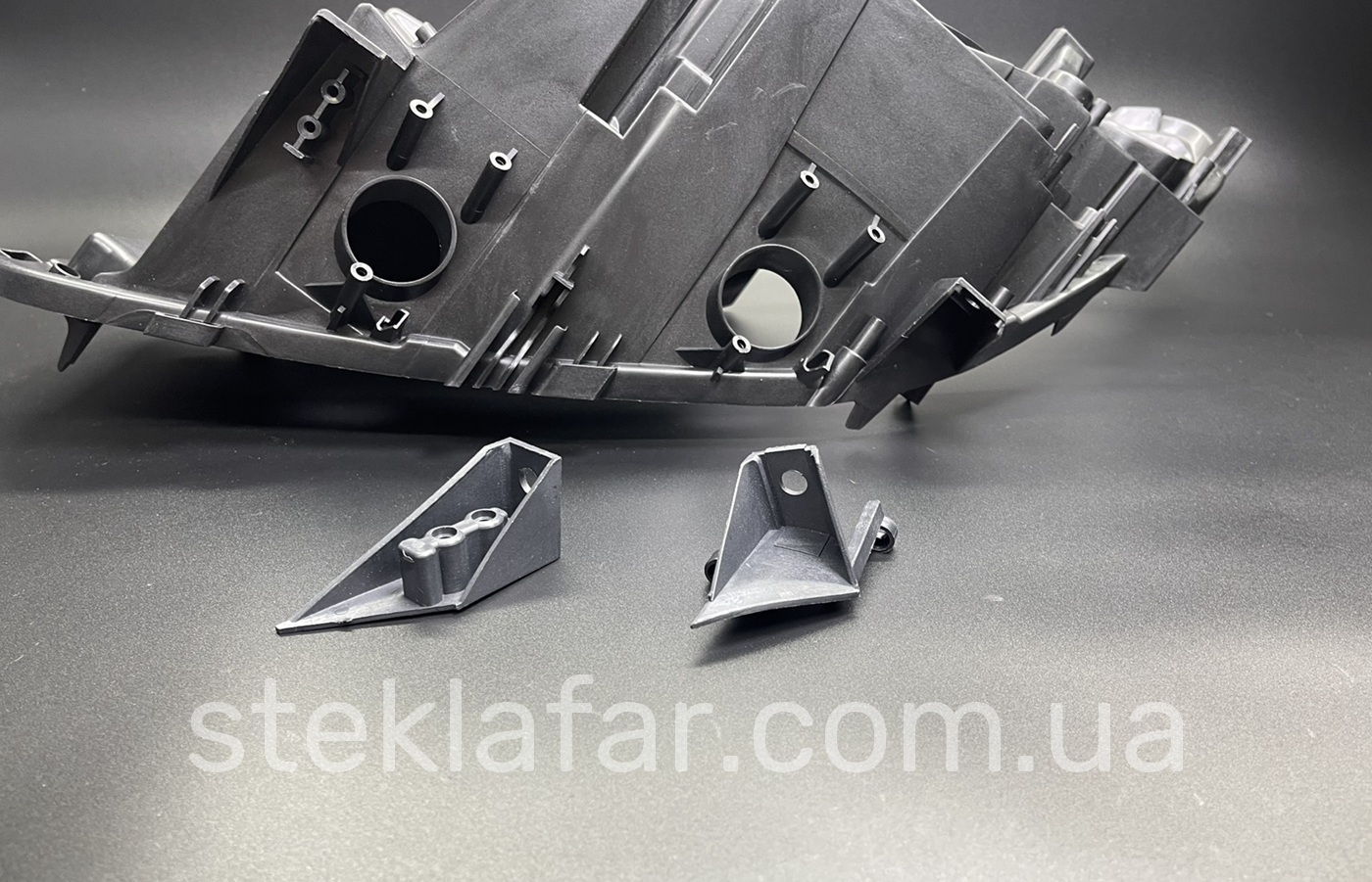 Комплект кріплень до корпусу фари BMW F10/F18 (2010-2017) 2 шт