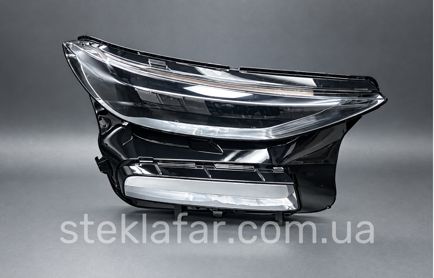 Стекло фари Audi E-tron Q6 (2024-2026)